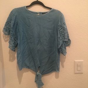 Light blue denim short sleeve shirt size: M